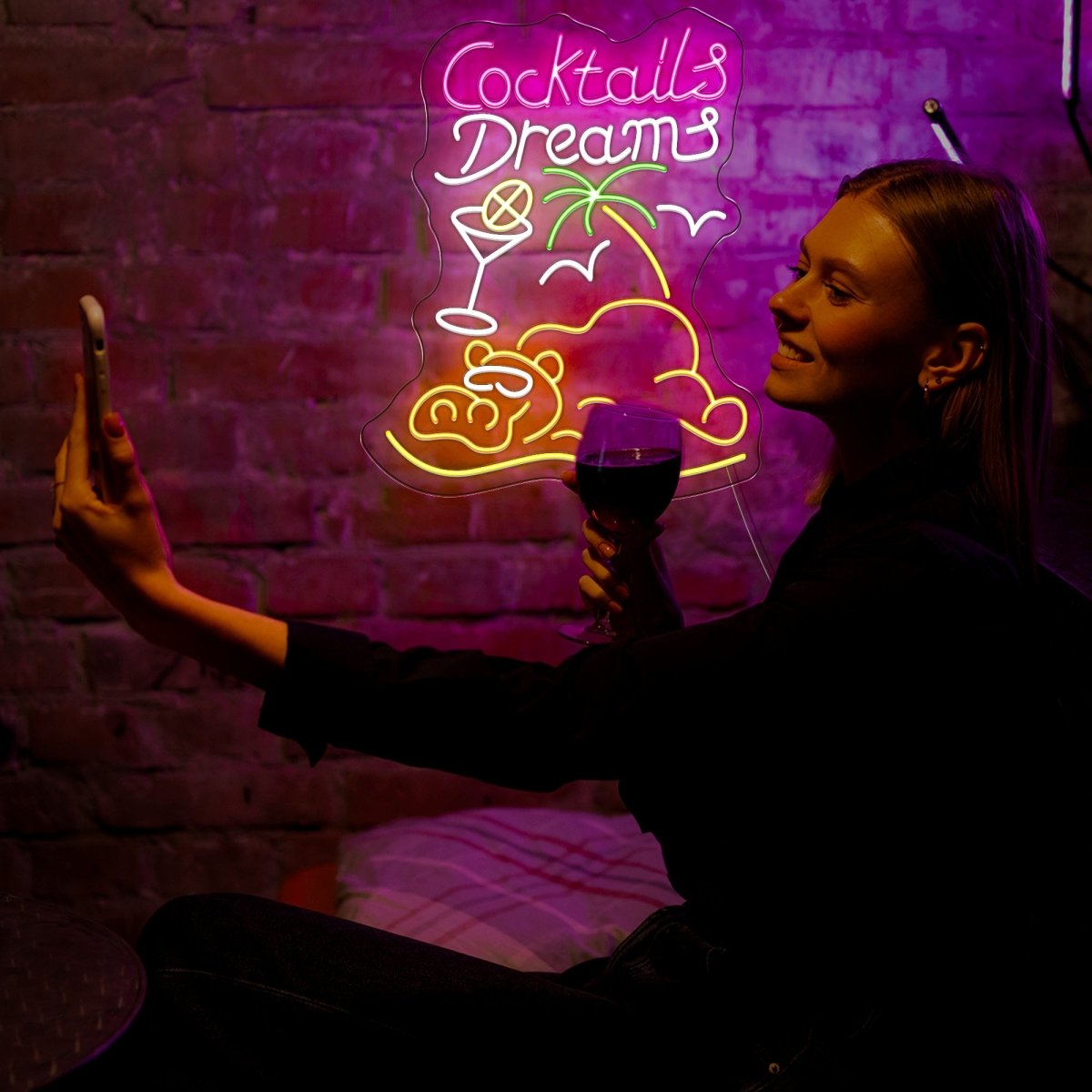 Cocktails & Dreams Bar & Restaurant Led Neon Sign - Reels Custom